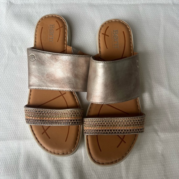 Born Women's Silver and Tan Sandals - Picture 2 of 10